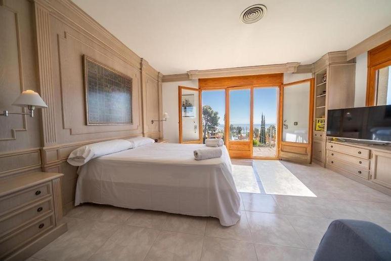 Вилла Preciosa Casa 2000 M2 Piscina Mar Barbacoa Felicidad Санта-Сусанна Экстерьер фото